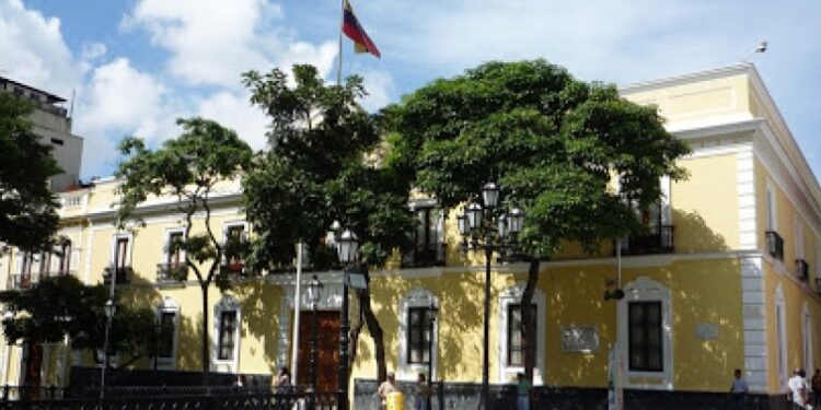 Venezuela arremete contra Chile por entrega de antecedentes sobre Ronald Ojeda a la CPI