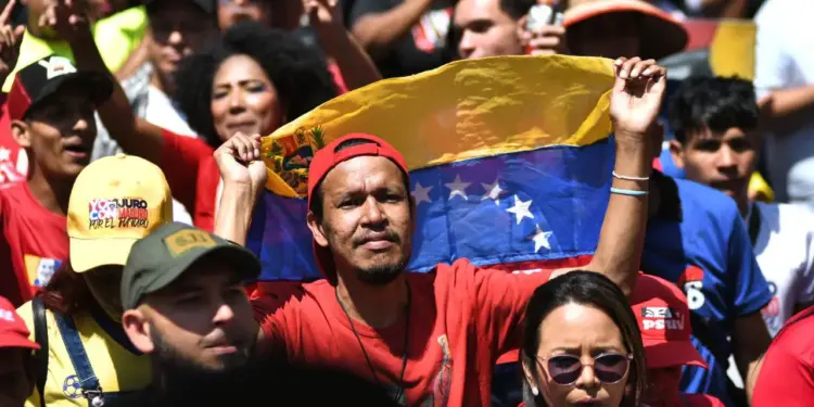 Encuestadora Hinterlaces revela que 87% de los venezolanos rechaza sanciones de EE.UU.