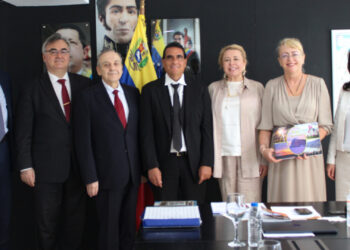 Venezuela y Crimea sostienen encuentro con miras a nuevas cooperaciones estratégicas