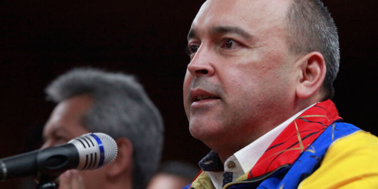 «Maduro es la mejor garantía de que se incremente el ingreso», según Francisco Torrealba