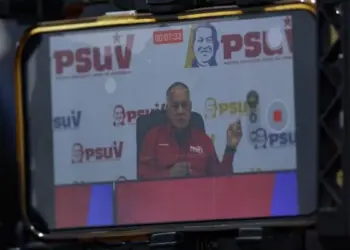 Cabello: No es el CNE quien se pone de acuerdo para asignar candidatos son los partidos