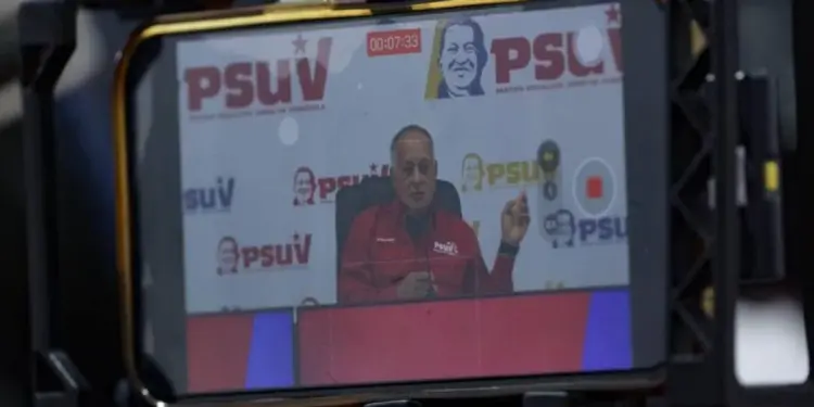 Cabello: No es el CNE quien se pone de acuerdo para asignar candidatos son los partidos