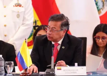 Petro asume presidencia de la Celac y critica duramente que migrantes sean enviados a cárceles en El Salvador