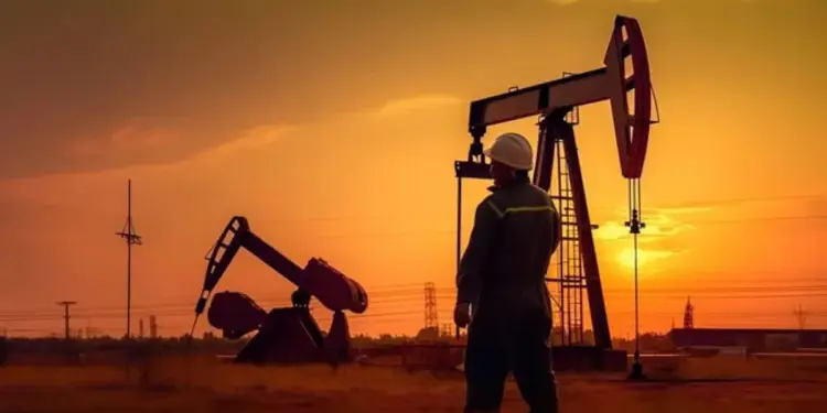 Precios del crudo caen por segunda semana consecutiva en medio de guerra arancelaria
