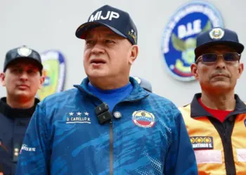 Diosdado Cabello a funcionarios policiales: El que se desvíe que responda y asuma las consecuencias