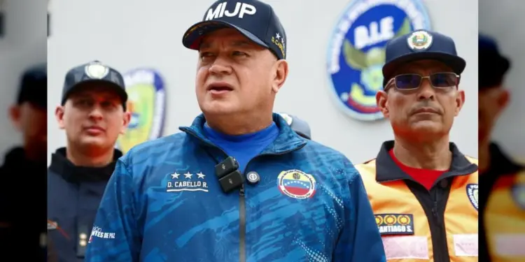 Diosdado Cabello a funcionarios policiales: El que se desvíe que responda y asuma las consecuencias