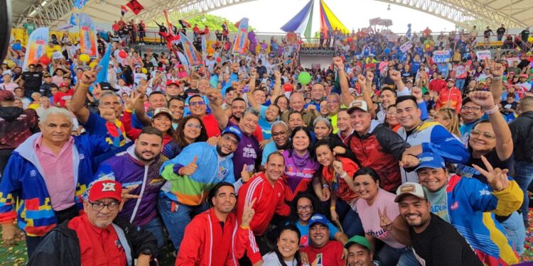 Diosdado Cabello: La paz del país descansa en un gobierno revolucionario