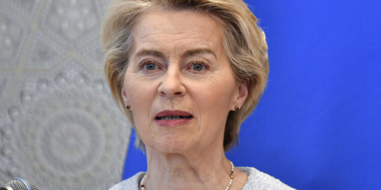 UE insiste en negociar con EEUU y ofrece aranceles «cero por cero» en bienes industriales