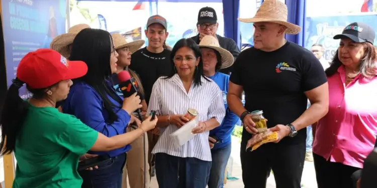 Delcy Rodríguez: «No hay arancel imperial que impida que Venezuela siga produciendo»