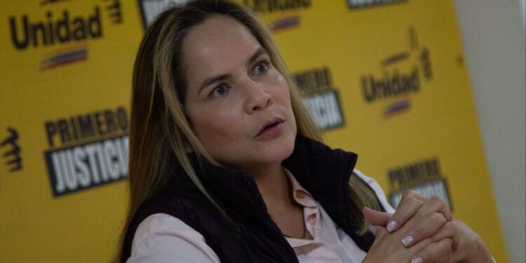 20 dirigentes de Primero Justicia denuncian a María Beatriz Martínez por «abuso de poder»