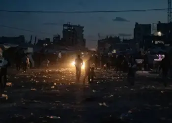 Al menos 23 muertos por ataques de Israel contra tiendas de campaña en la Franja de Gaza