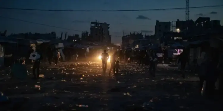 Al menos 23 muertos por ataques de Israel contra tiendas de campaña en la Franja de Gaza