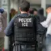 Gobernadora de Nueva York exige que devuelvan a tres estudiantes menores de edad detenidos por el ICE