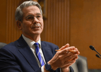 Secretario del Tesoro de EEUU medita su salida tras rechazo generalizado a los aranceles, según medios