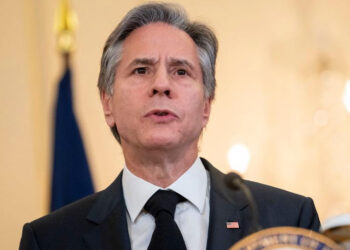 Blinken advierte de un posible aislamiento de EE.UU.