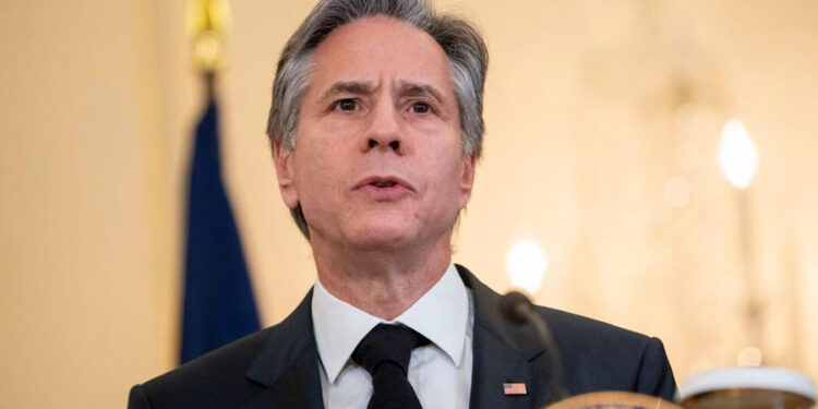 Blinken advierte de un posible aislamiento de EE.UU.