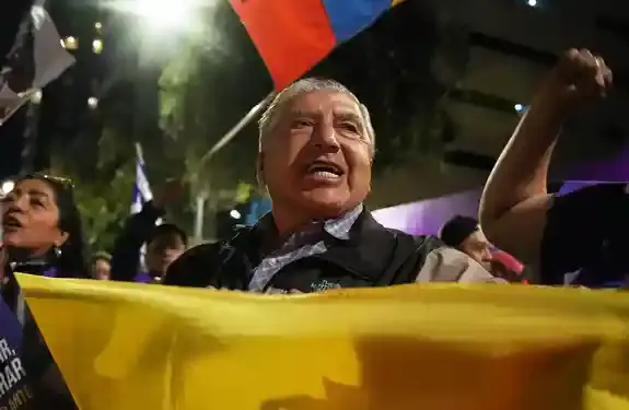 Noboa ganó elecciones en 19 de las 24 provincias de Ecuador