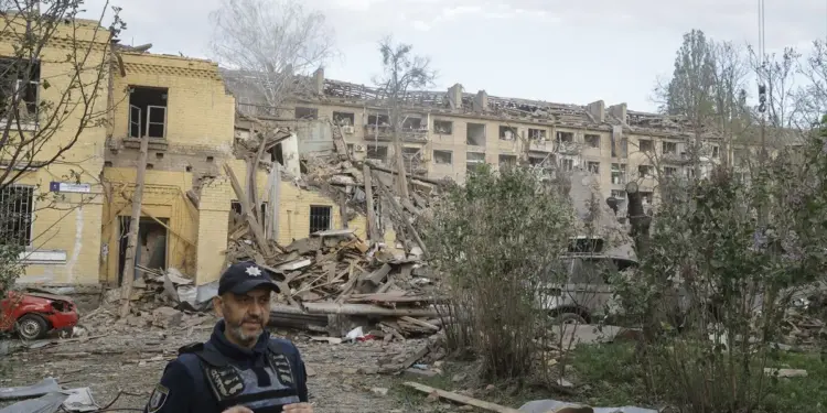 Rusia responde a la propuesta de tregua de Zelenski con el mayor ataque a Kiev en meses