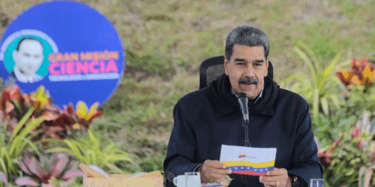 Maduro anunció inicio de operaciones de sistema de navegación ruso en Venezuela