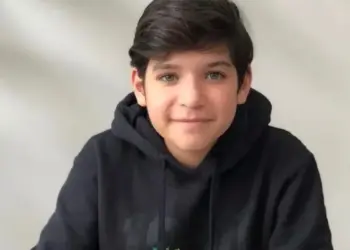 Artista venezolano Josué Benjamín crea la escultura más grande del Dr. José Gregorio Hernández (Video)