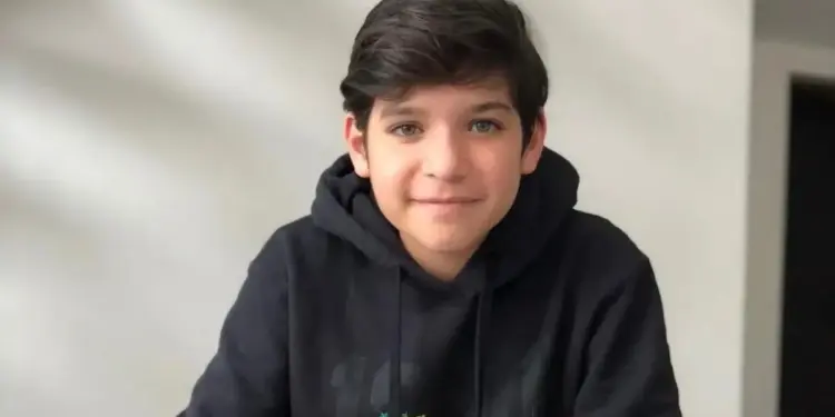 Artista venezolano Josué Benjamín crea la escultura más grande del Dr. José Gregorio Hernández (Video)