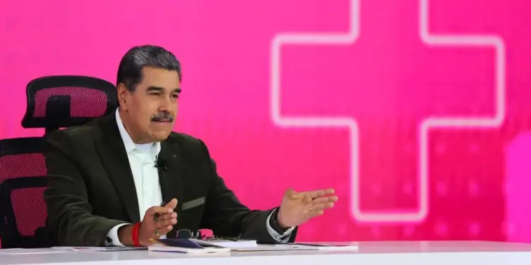 Maduro: Señor Bukele póngase a derecho y dé fe de vida de todos los muchachos secuestrados