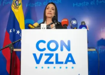 Machado tilda de “imperdonable” la participación de la oposición en las elecciones