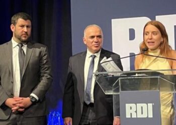 María Corina Machado y Edmundo González reciben Premio Héroes de la Democracia 2025