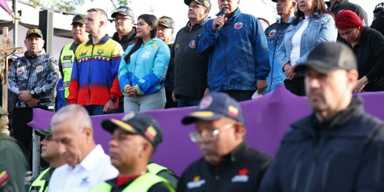 Cabello destacó el trabajo, entrega y dedicación de los funcionarios para el despliegue Semana Santa Segura 2025