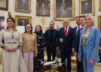 Bukele dice que no devolverá a EE.UU. a migrante deportado y lo acusa de terrorista