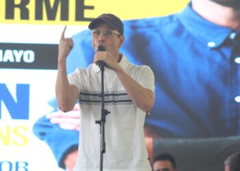 Capriles insta a oposición a no caer en el «falso dilema» sobre participación en comicios
