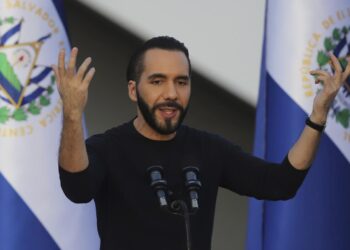 Bukele propone a Maduro canje de «presos políticos» por deportados venezolanos