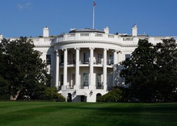 La Casa Blanca desmiente que Trump considere una pausa de 90 días para los aranceles