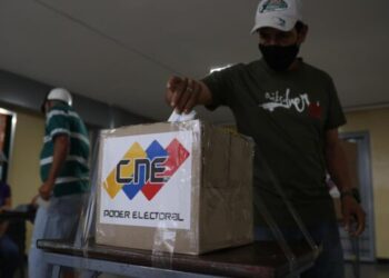 Datincorp: 64% piensa que si opositores no salen a votar, significará una victoria para el gobierno