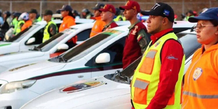 Maduro agradeció a todos los funcionarios por su excelente labor durante la Semana Santa