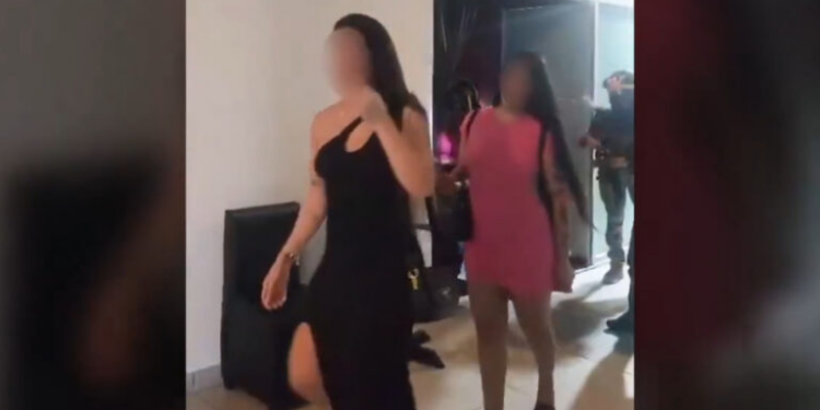 México desmantela red de trata de personas en Cancún: Rescatan a dos venezolanas