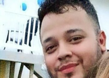 Jueza federal ordena al gobierno de Trump devolver a EEUU al salvadoreño deportado “por un error administrativo” a la cárcel de Bukele