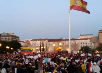 Los migrantes venezolanos reemplazan a sirios como grupo más numeroso de solicitantes de asilo en la UE