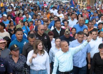 Oposición venezolana inicia campaña electoral con el lema “Venezuela es la Razón”