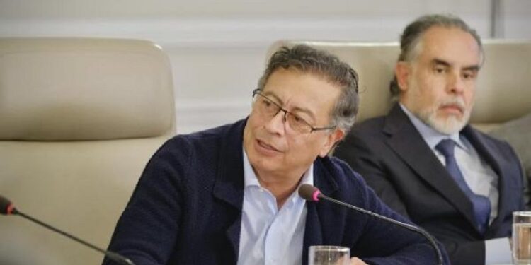 Petro dice que aranceles de Trump pueden ser «un gran error»