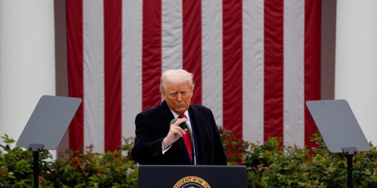 Trump insta a la Reserva Federal a recortar los tipos de interés en EEUU: «Este sería el momento perfecto»