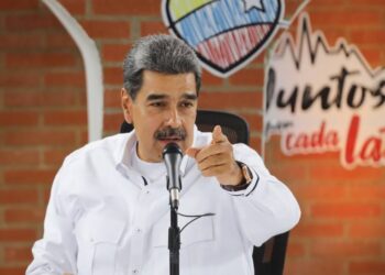 Maduro anuncia tres vuelos de repatriación de venezolanos desde México y EE.UU.