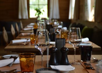 Restaurantes venezolanos se apoyan en promociones para atraer clientes en Semana Santa