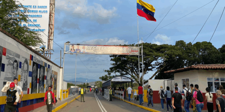 Frontera entre Venezuela y Colombia se mantendrá abierta durante Semana Santa