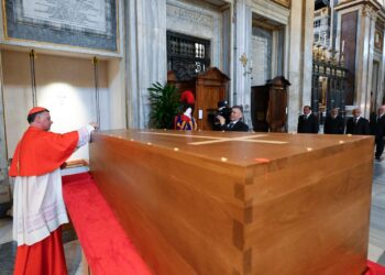 El último deseo del Papa Francisco se cumple: es sepultado en Santa María la Mayor