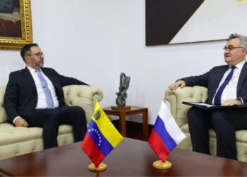 Venezuela y Rusia exploran «nuevas oportunidades» de acuerdos energéticos y económicos