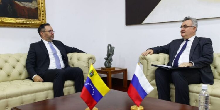 Venezuela y Rusia exploran «nuevas oportunidades» de acuerdos energéticos y económicos