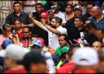 Candidatos del Gran Polo Patriótico consolidaron propuestas para San Agustín en recorrido casa por casa