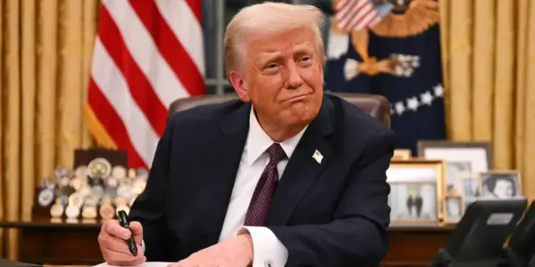 Trump pone en marcha el proyecto «Regreso a Casa» para inmigrantes indocumentados