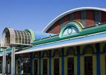 Rosales anunció la rehabilitación del Centro de Arte Lía Bermúdez en Maracaibo